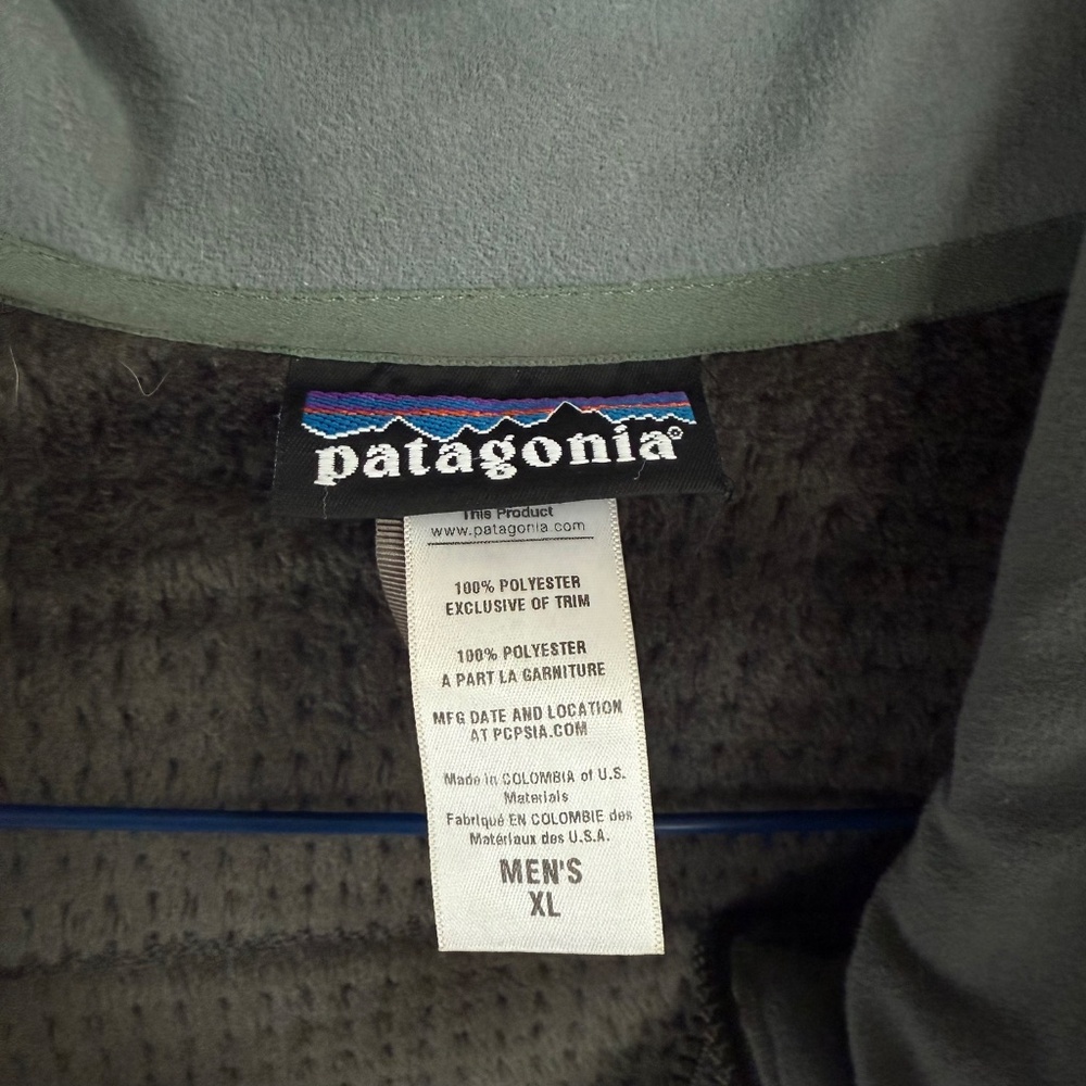 Patagonia R4 Full Zip Jacket - Picture 3 of 5